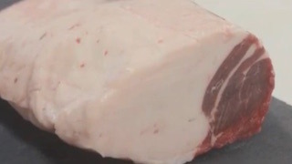 ツキノワグマ(月の輪熊)の肉.jpg
