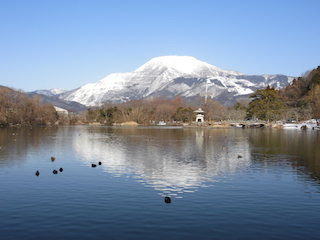 三島池と逆さ伊吹山は滋賀県の絶景スポット.jpg