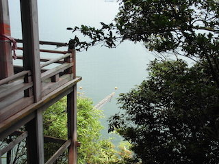 伊崎寺の棹飛び堂(護摩堂).jpg