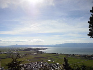 八幡山山頂から見た琵琶湖の景色.jpg