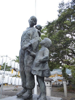母の像.jpg