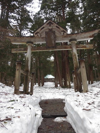 白山平泉寺の鳥居.jpg