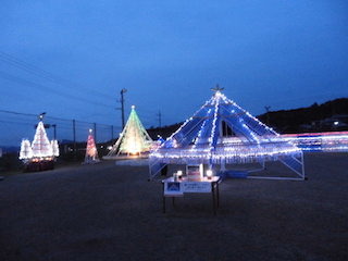 石塔町ペットボトルイルミネーション